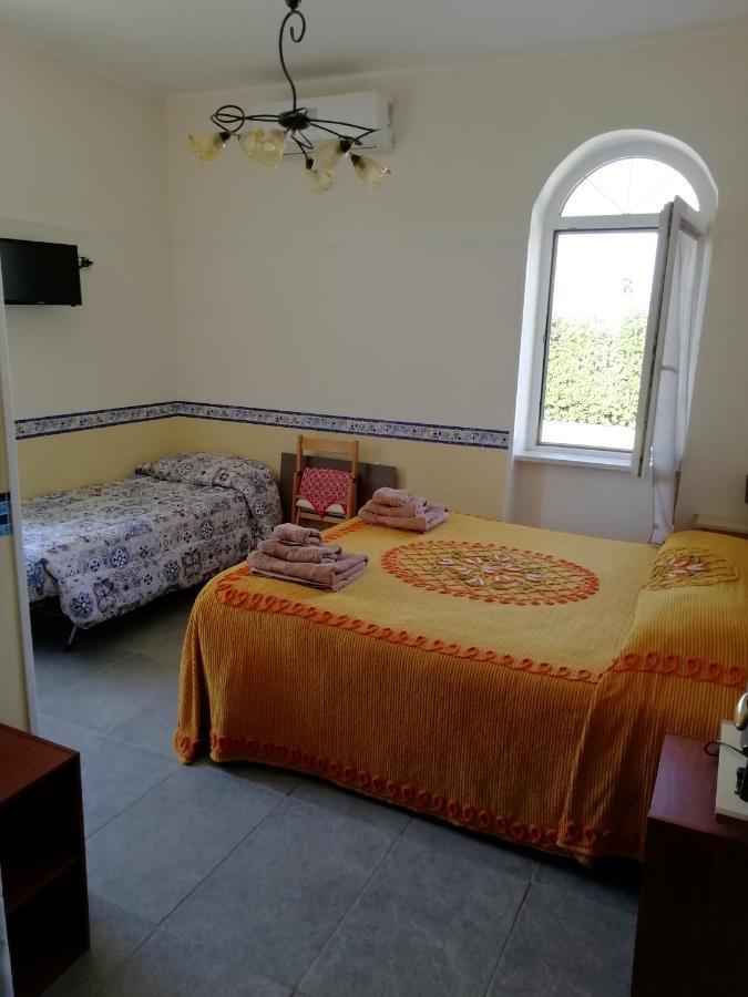 Bed and Breakfast Casadolcecasalatina Exterior foto